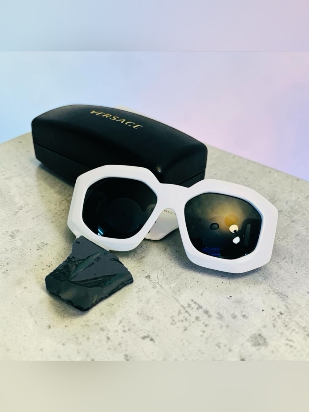 Versace Maxi Medusa Biggie Sunglasses - Picture 11 of 11